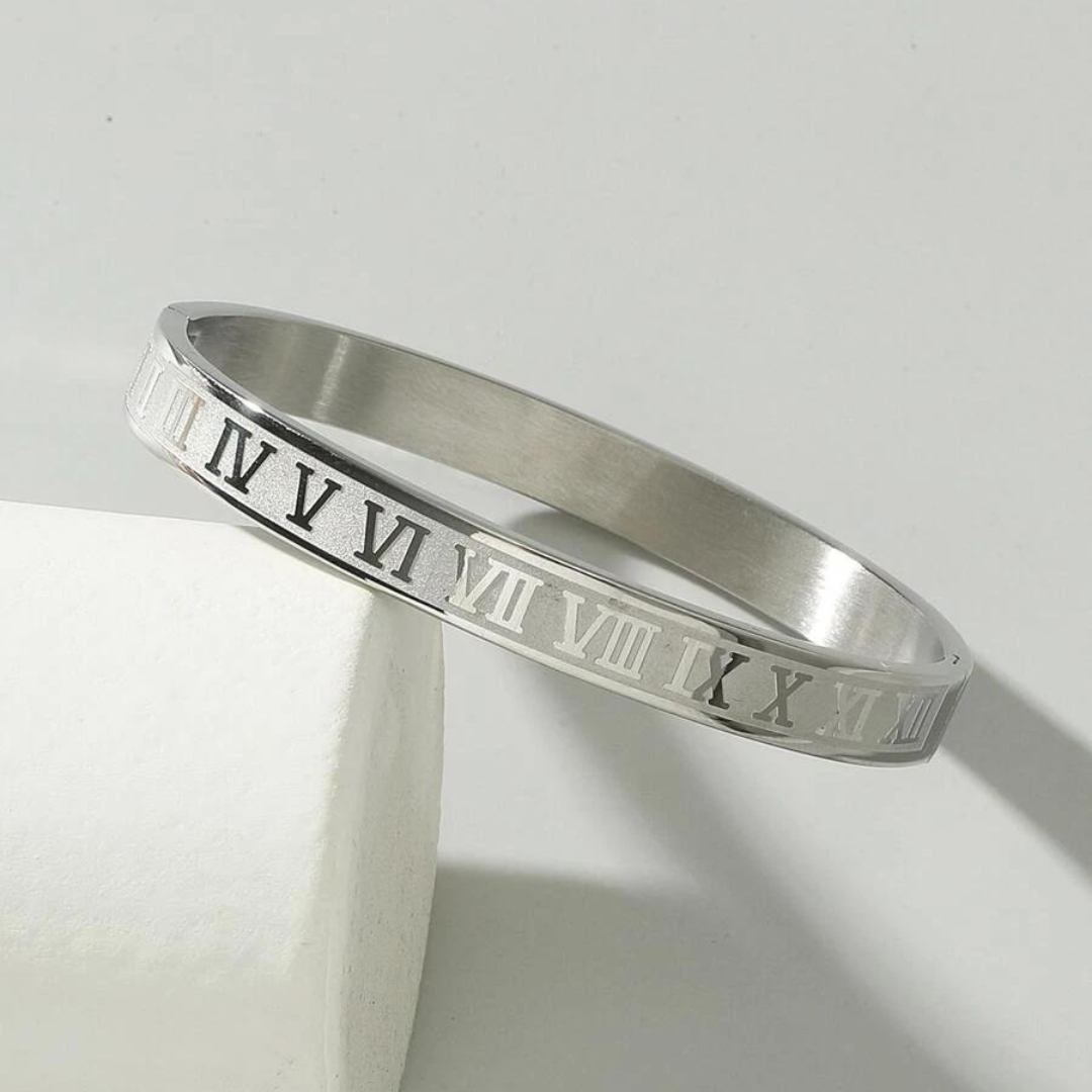 Men Roman Numeral Pattern Bangle