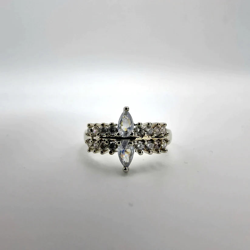 Classic Pear Ring